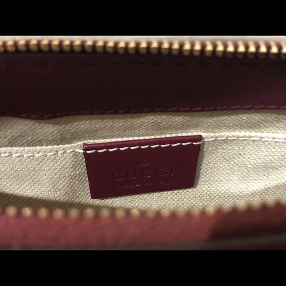 Authentic Gucci Shoulder Bag - Picture 5 of 7